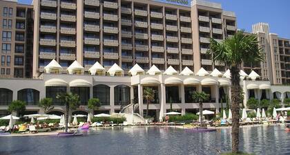 Royal Beach Apartment 5 * Komplex im Zentrum von Sonnenstrand mit kostenlosem WLAN