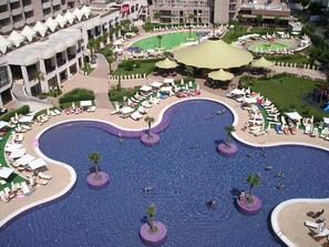 Indoor pool, outdoor pool - Royal Beach Apartment 5* complex in the centre of Sunny Beach with free Wi-Fi (Sunny Beach)