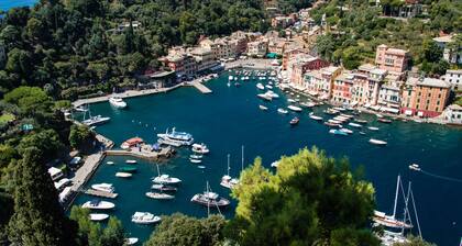 Tilava ja mukava asunto aivan meren rannalla: alle 10 metriä rannalle!