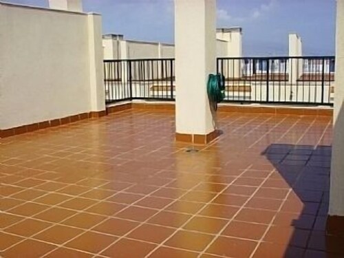 A Penthouse 2 bedroom Apartment with Pool and Roof Top Solarium