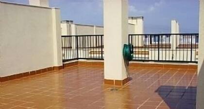 A Penthouse 2 bedroom Apartment with Pool and Roof Top Solarium