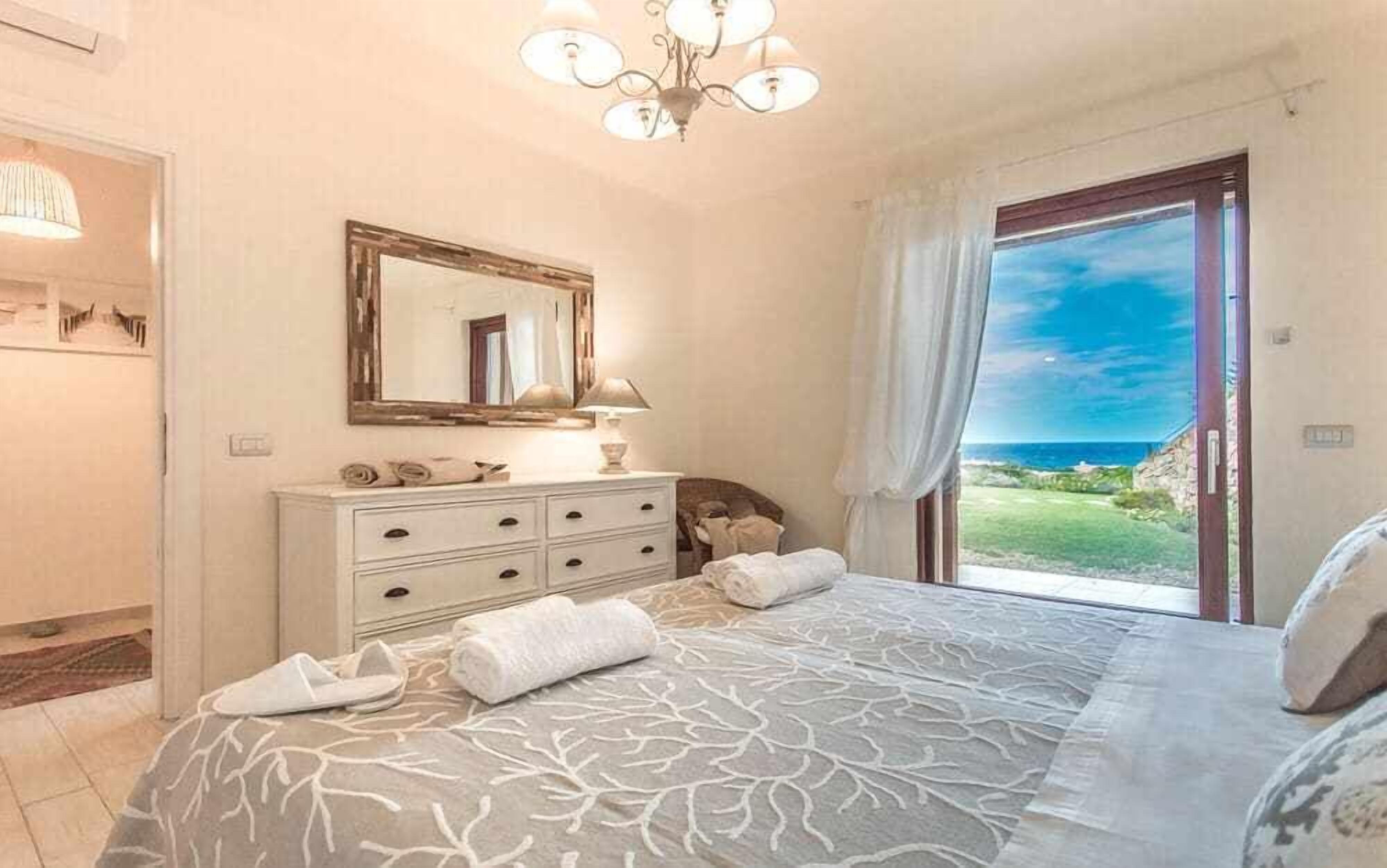 7 Schlafzimmer, Reisekinderbett, WLAN, Bettwäsche