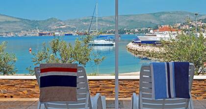 Apartment Palm Beach 2 for 6-8 persons - Amazing beach house rental!
