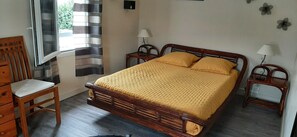 3 dormitorios, tabla de planchar con plancha, wifi gratis