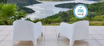 House over the Lake - Reguengos de Monsaraz