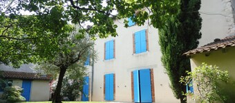 Grande maison de 300 m2 au pied de la Montagne Noire.