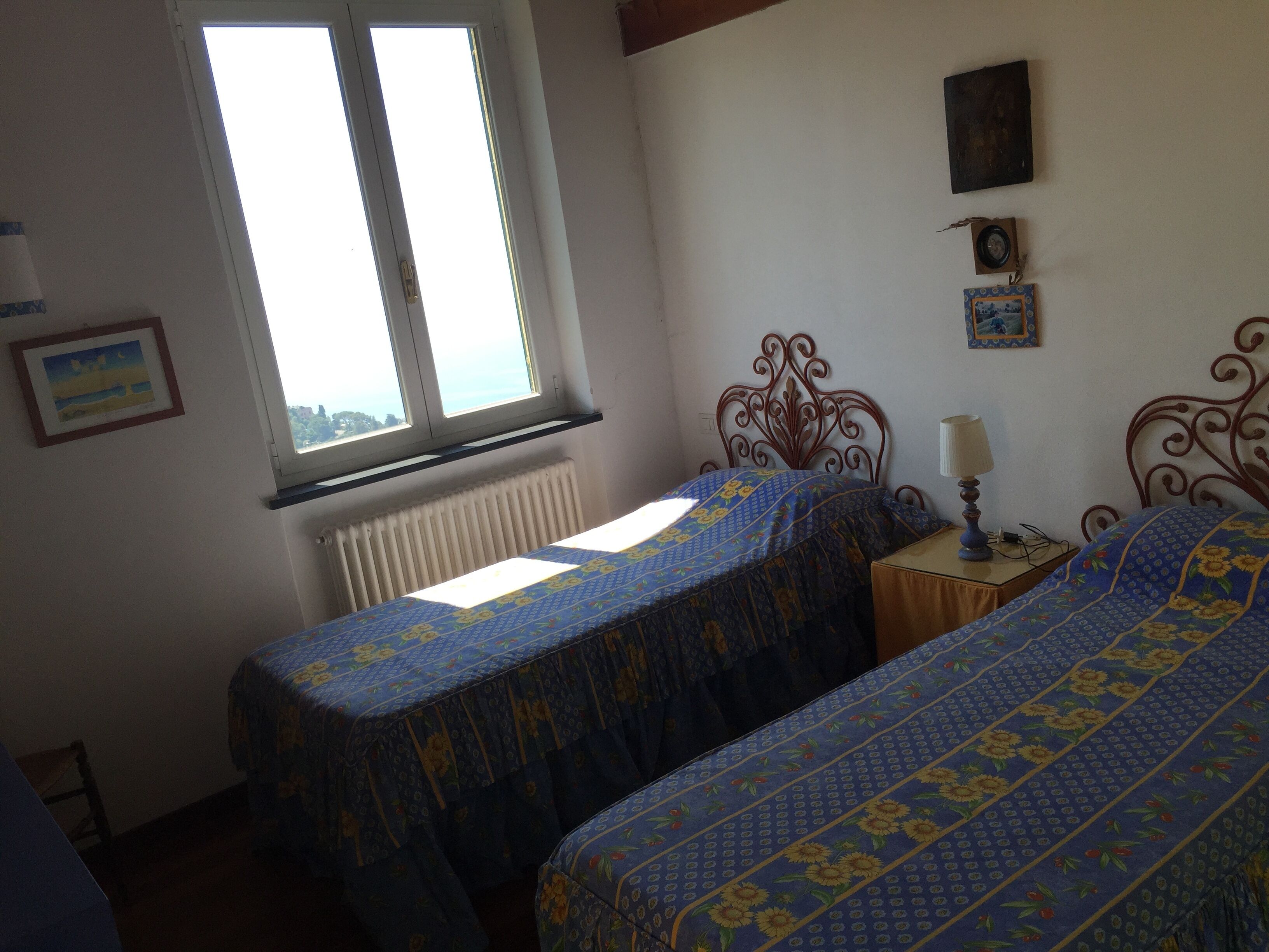 Villetta indipendente immersa nel verde con vista mare sul golfo di Portofino