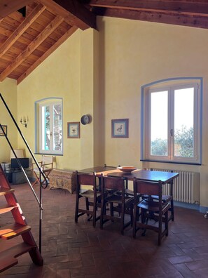 Dining - Villa surrounded by greenery with sea view over the Gulf of Portofino (Zoagli)