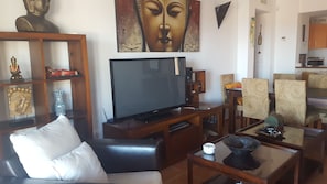 Smart TV, DVD player, stereo