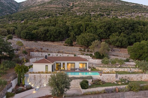 Villa Vilatoria - Luxus-Poolvilla mit majestätischer Aussicht 