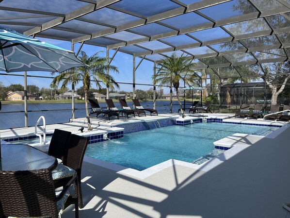 Ulkouima-allas, lämmitetty uima-allas