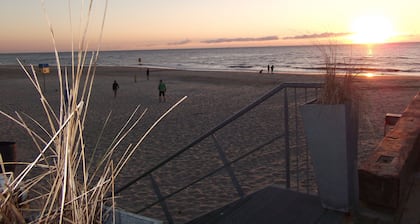 Bungalow moderne de luxe prĂšs des dunes et de la plage. WIFI gratuit.