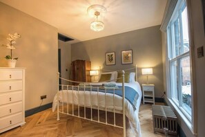 1 bedroom, soundproofing, iron/ironing board, WiFi