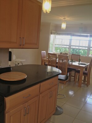 Dining - SPECTACULAR VILLA with Electronic Gates, Private Pool and Tropical Gardens (The Farm)