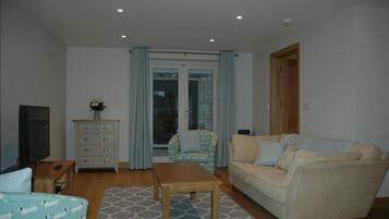 Smart TV, DVD player