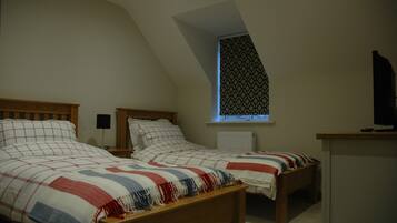 2 bedrooms, iron/ironing board, travel crib, free WiFi