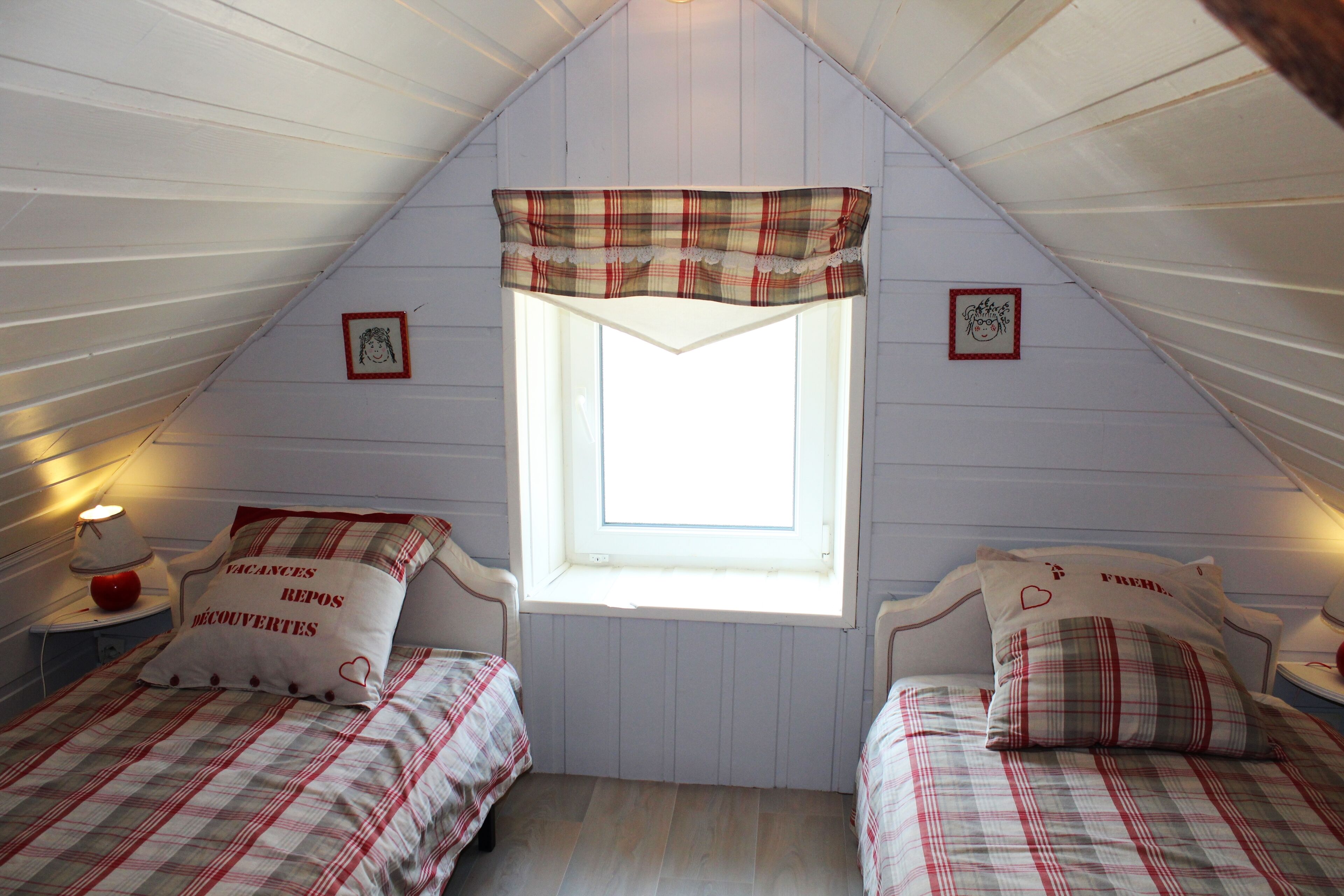 2 chambres, fer et planche à repasser, lit parapluie, Wi-Fi