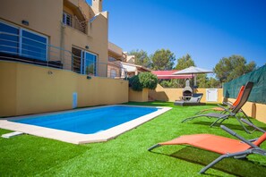 Outdoor pool - House family friendly beaches, transparent water. (COLONIA DE SAN PEDRO ARTA)