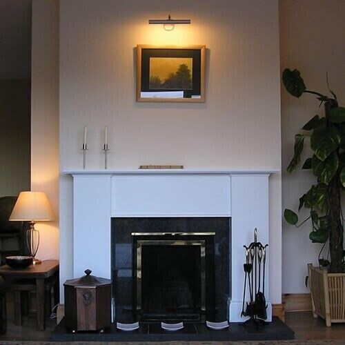 Keenly priced 4**** cottage. Great views over Kenmare Bay to Caha Mts. Free WiFi