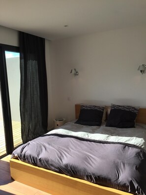 3 dormitorios, tabla de planchar con plancha, wifi y ropa de cama