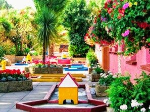 المنطقة المحيطة بالمنشأة