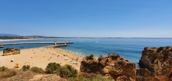 Playa en los alrededores 