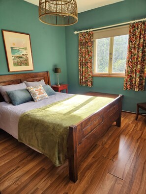 2 bedrooms, iron/ironing board, travel crib, free WiFi - San Cipriano, Lovely Cottage with Nice Views in Beautiful Surroundings. (Cartes)