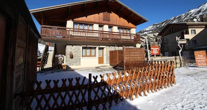 âChalet Changalanâ T4 Large apartment with sheets included for 6/8 people.