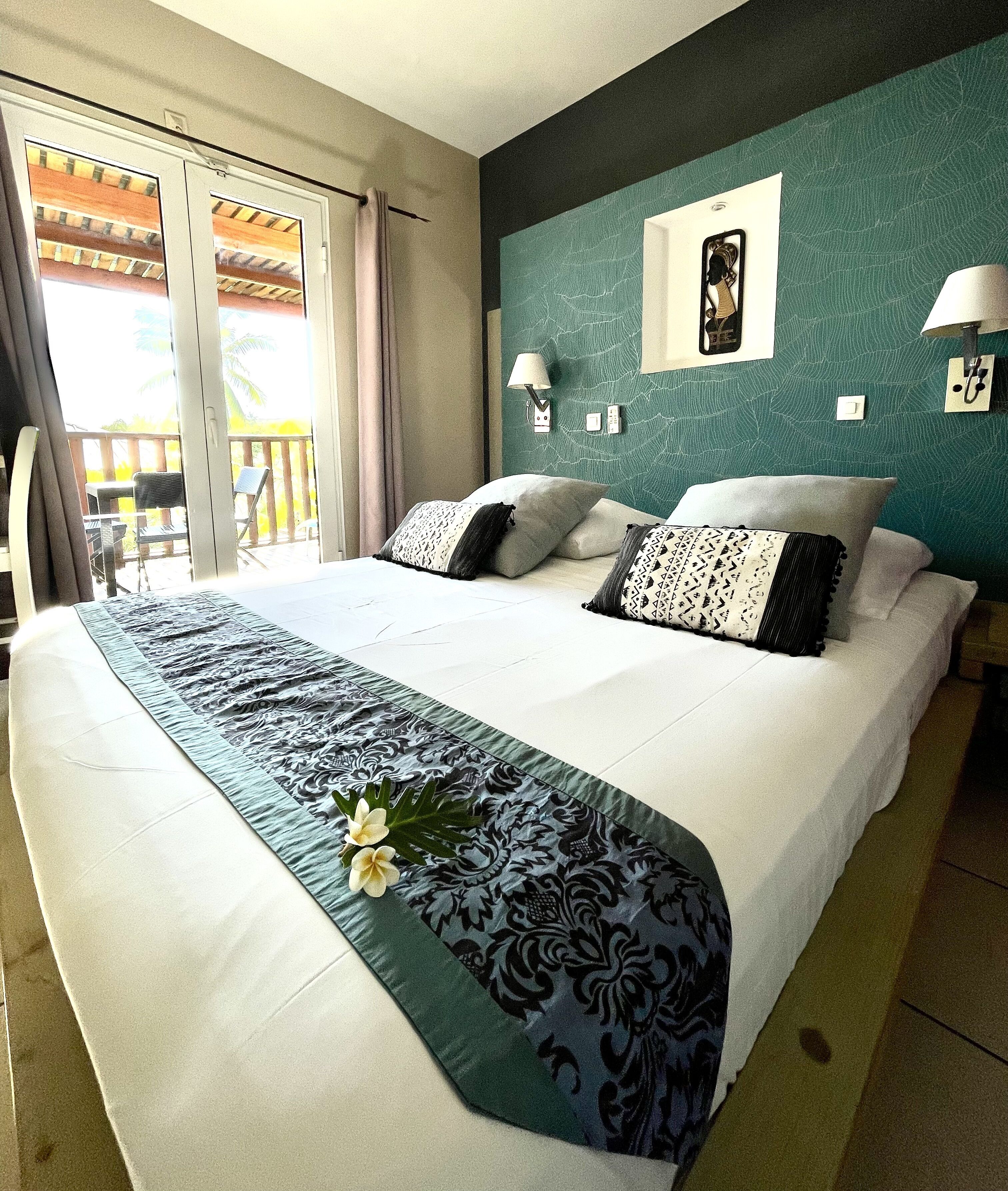superior room, 1 king bed, terrace | premium bedding, pillow-top beds, in-room safe, individually decorated