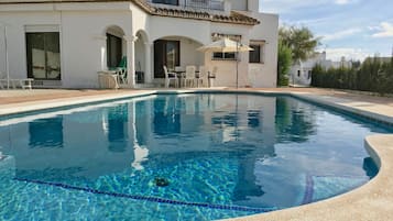 Utomhuspool