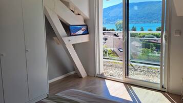 4 Schlafzimmer, Bügeleisen/Bügelbrett, Reisekinderbett, kostenloses WLAN