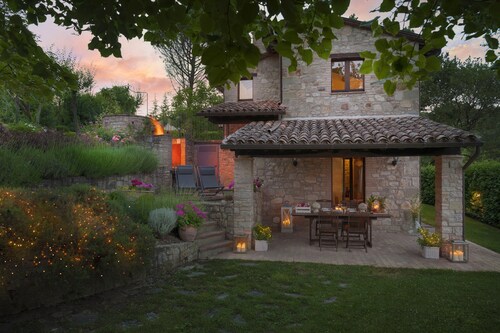 Villa Rosaspina: villa de 1700 avec piscine privée,Air conditionné,Jacuzzi, WiFi