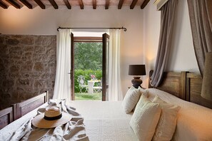4 Schlafzimmer, Bügeleisen/Bügelbrett, WLAN, Bettwäsche