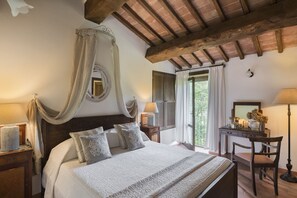 4 chambres, fer et planche Ă repasser, Wi-Fi, draps fournis
