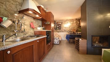 Réfrigérateur, four, plaque de cuisson, lave-vaisselle