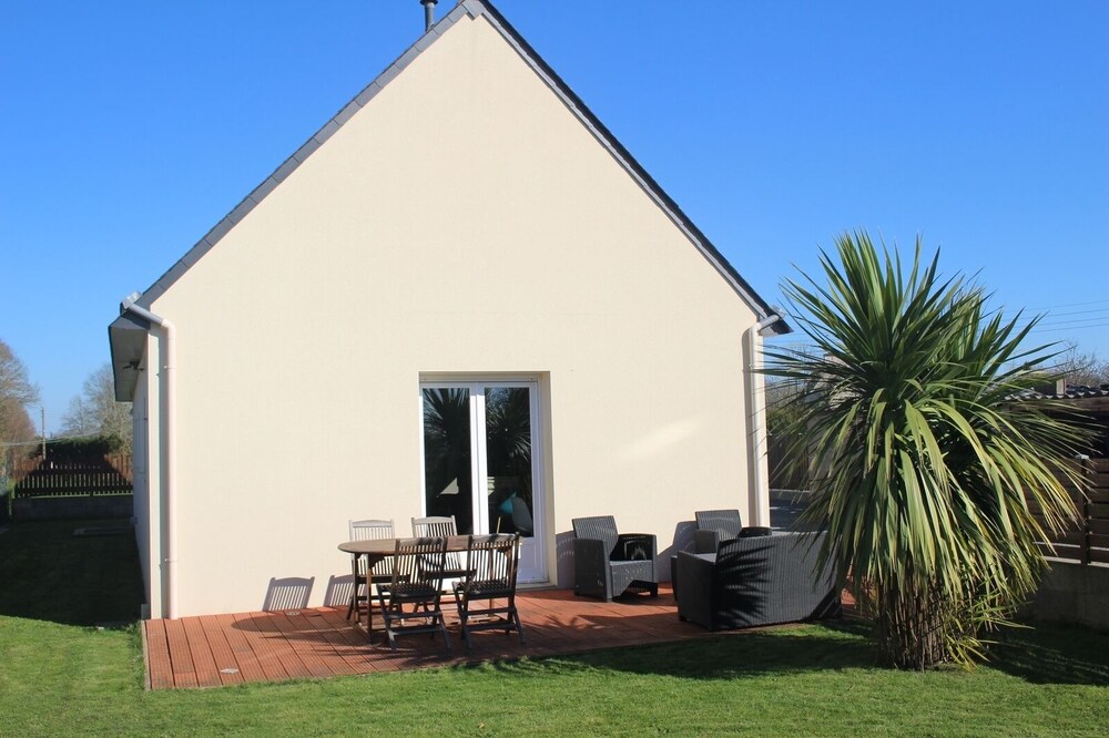 Holiday house, very recent, 10 minutes from the beaches by car