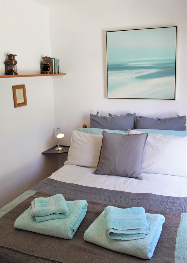5 bedrooms, iron/ironing board, travel crib, free WiFi