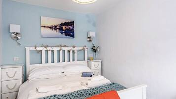 3 Schlafzimmer, Bügeleisen/Bügelbrett, Reisekinderbett, WLAN