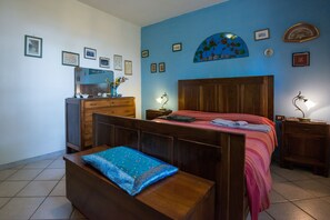 2 dormitoris, planxa i posts de planxar, wifi i roba de llit 