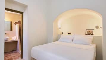 2 camere, una scrivania, ferro/asse da stiro, culla da viaggio