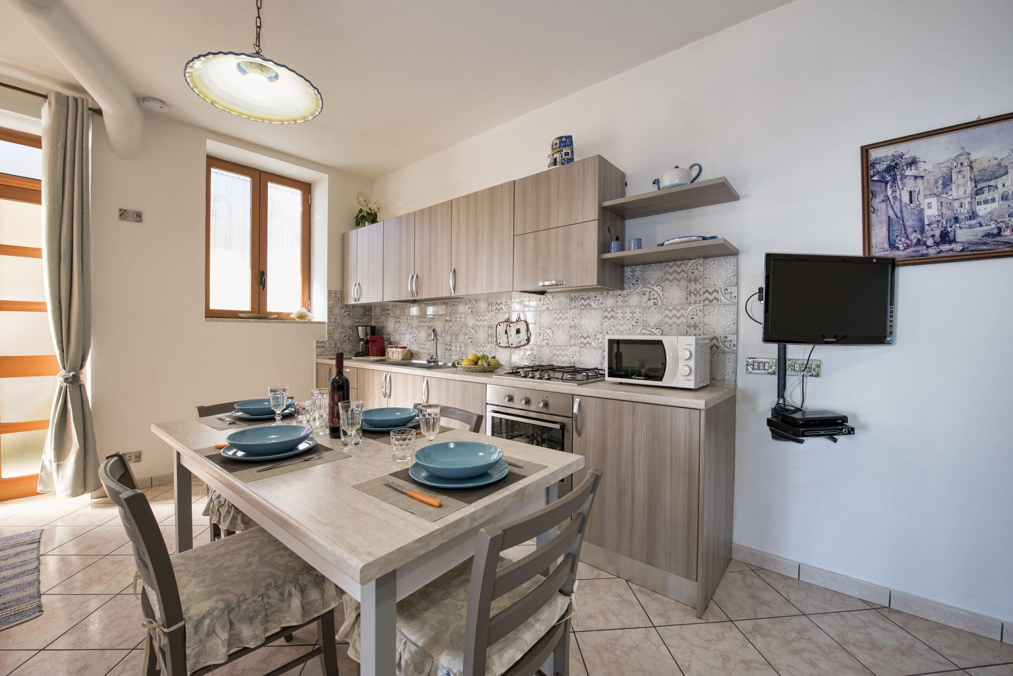 Holidayhouse VILLA NANCY in Amalfi with stunning view of the sea, parking nearby