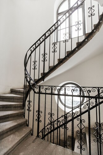 Romantic Hideaway in Center of Budapest, walking distance to most major sites