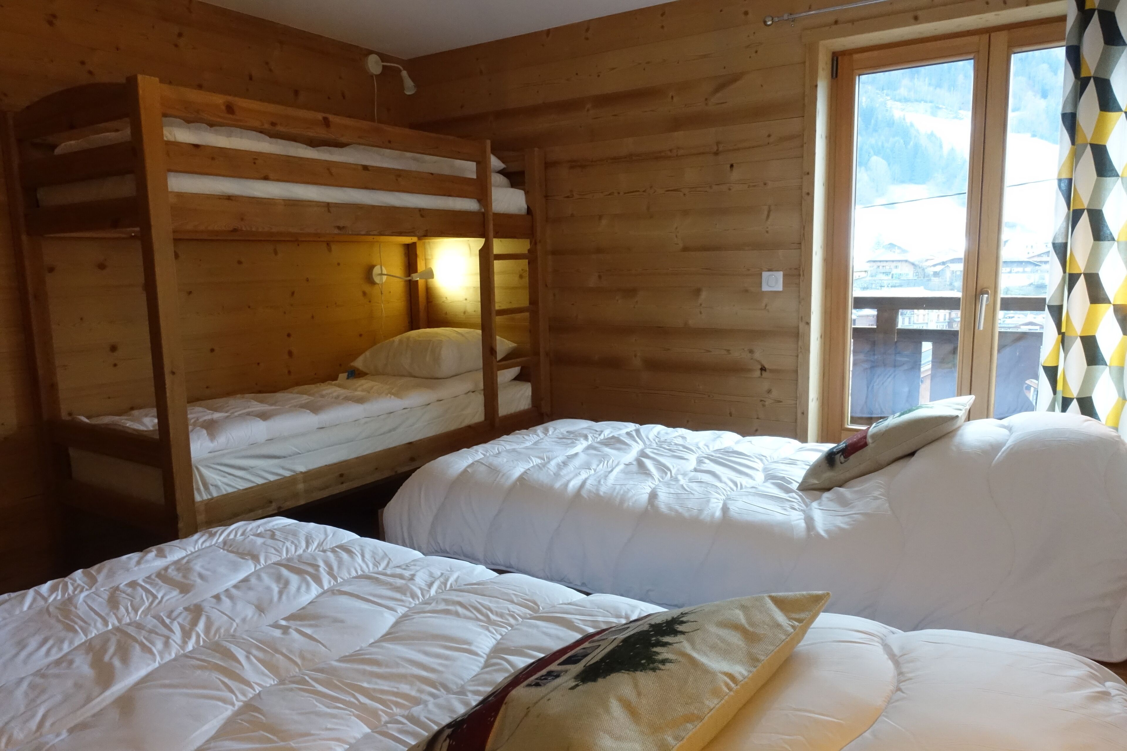 NEW: Nice apartment T3 NEW 6/8 people in chalet village center