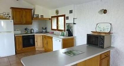 Gite With Private Pool And Vineyard Views on Canal du Midi