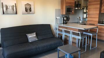 Televisio, DVD-soitin, stereot