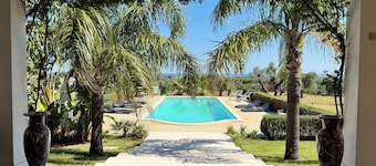 Villa M - Charming and Beautiful, Sea View