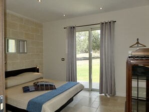 6 bedrooms, in-room safe, soundproofing, iron/ironing board - Villa M - Charming and Beautiful, Sea View (Carovigno)