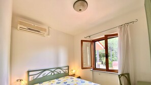 2 makuuhuonetta, silitysrauta/-lauta, Wi-Fi