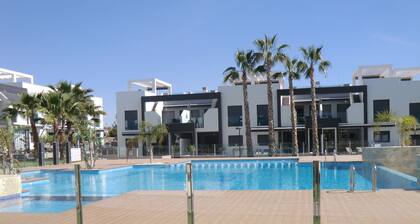 Lomakodit - Oasis Beach 2