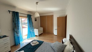 3 Schlafzimmer, Internetzugang, Bettwäsche